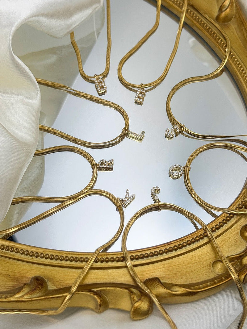 COLLIER STRASS LETTRE